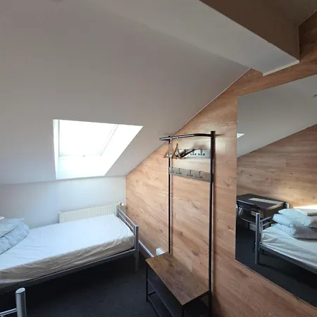 Rooms4rest Biz Skibicka Budynek 2 - Private For Tourists *