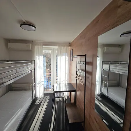 Rooms4rest Biz Skibicka Budynek 2 - Private For Tourists Albergue Varsóvia