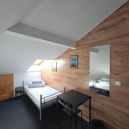 Rooms4rest Biz Skibicka Budynek 2 - Private For Tourists * Warschau