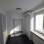 旅馆 Rooms4rest Biz Skibicka Budynek 2 - Private For Tourists *