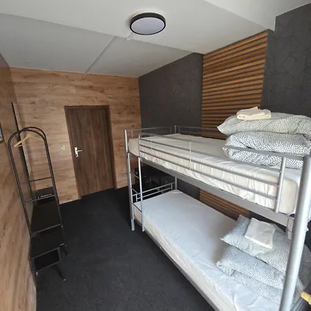 Rooms4rest Biz Skibicka Budynek 2 - Private For Tourists 旅馆 华沙