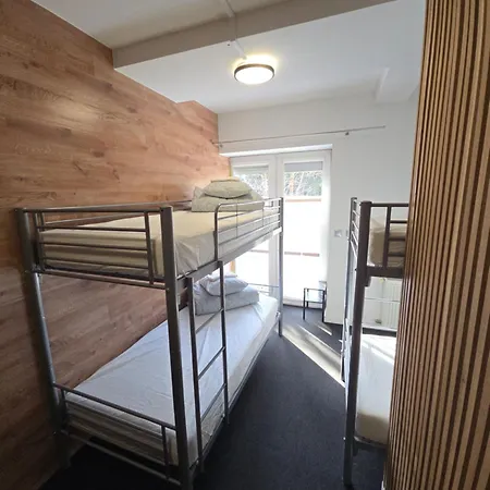旅馆 Rooms4rest Biz Skibicka Budynek 2 - Private For Tourists