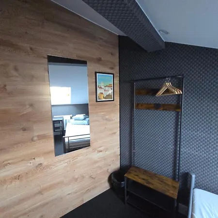 Rooms4rest Biz Skibicka Budynek 2 - Private For Tourists